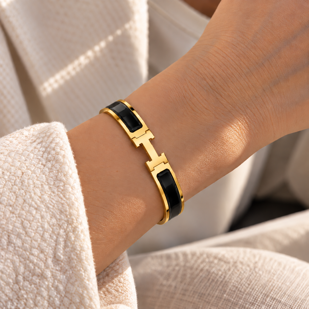 Hermès click H bracelet