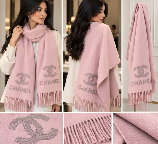 CHANEL echarpe en laine
